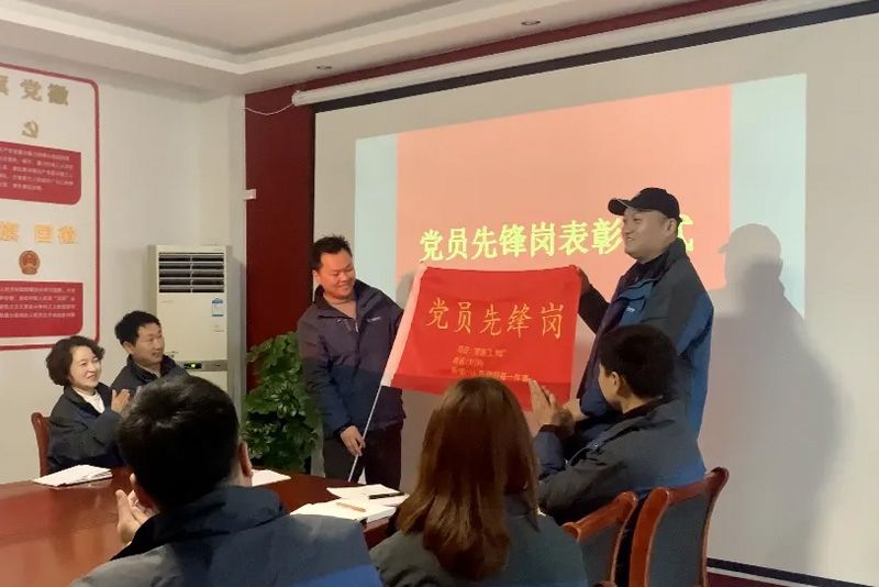 45ae415fcb141f56b0916d7a6e8851c5.jpg 01.jpg